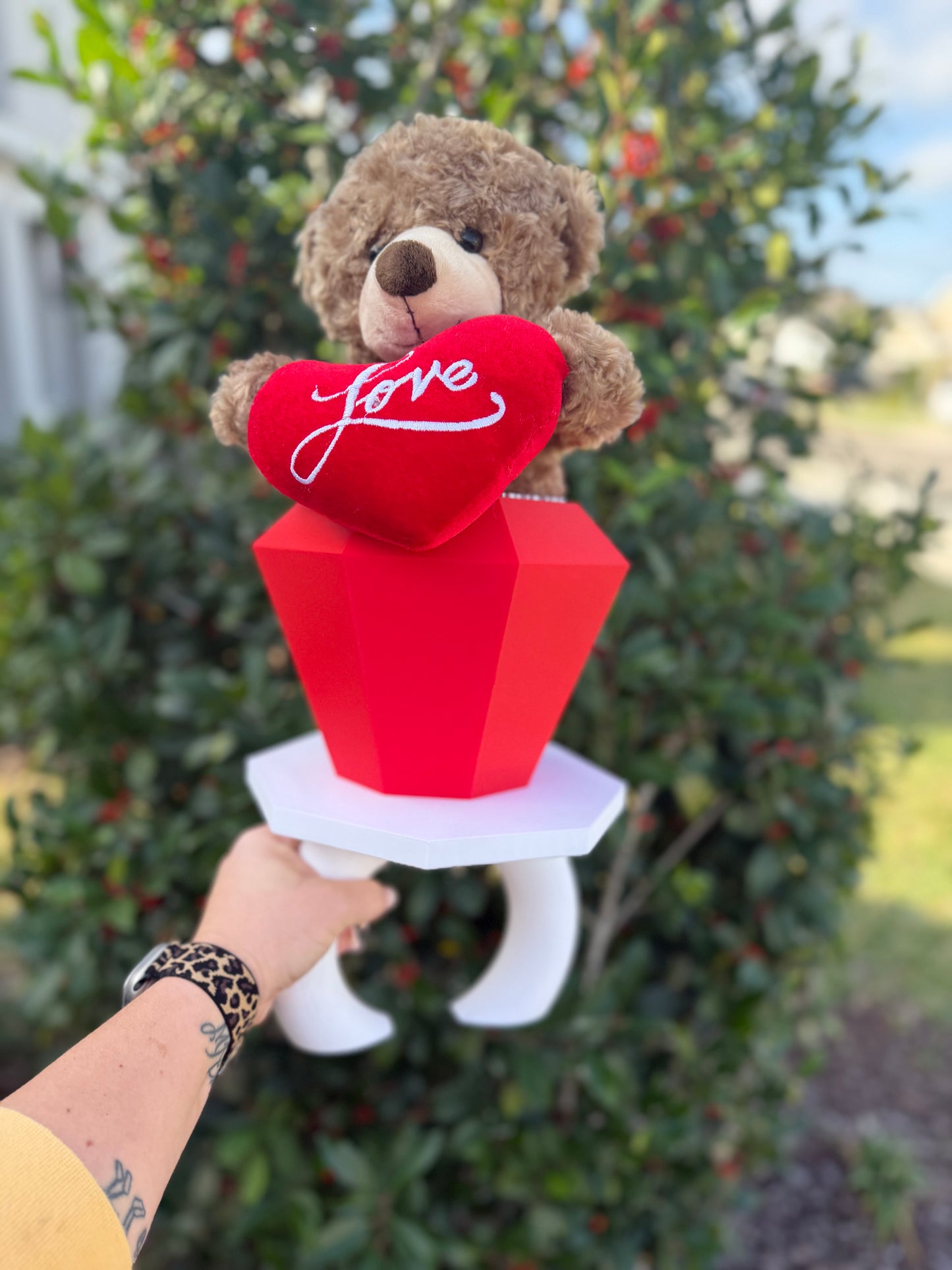 Oversized Ring Pop Decor – Valentine’s Day 3D Printed Gift – “I Love You” Engagement Ring Prop – Cute Valentine Display – Gift for Her or Him