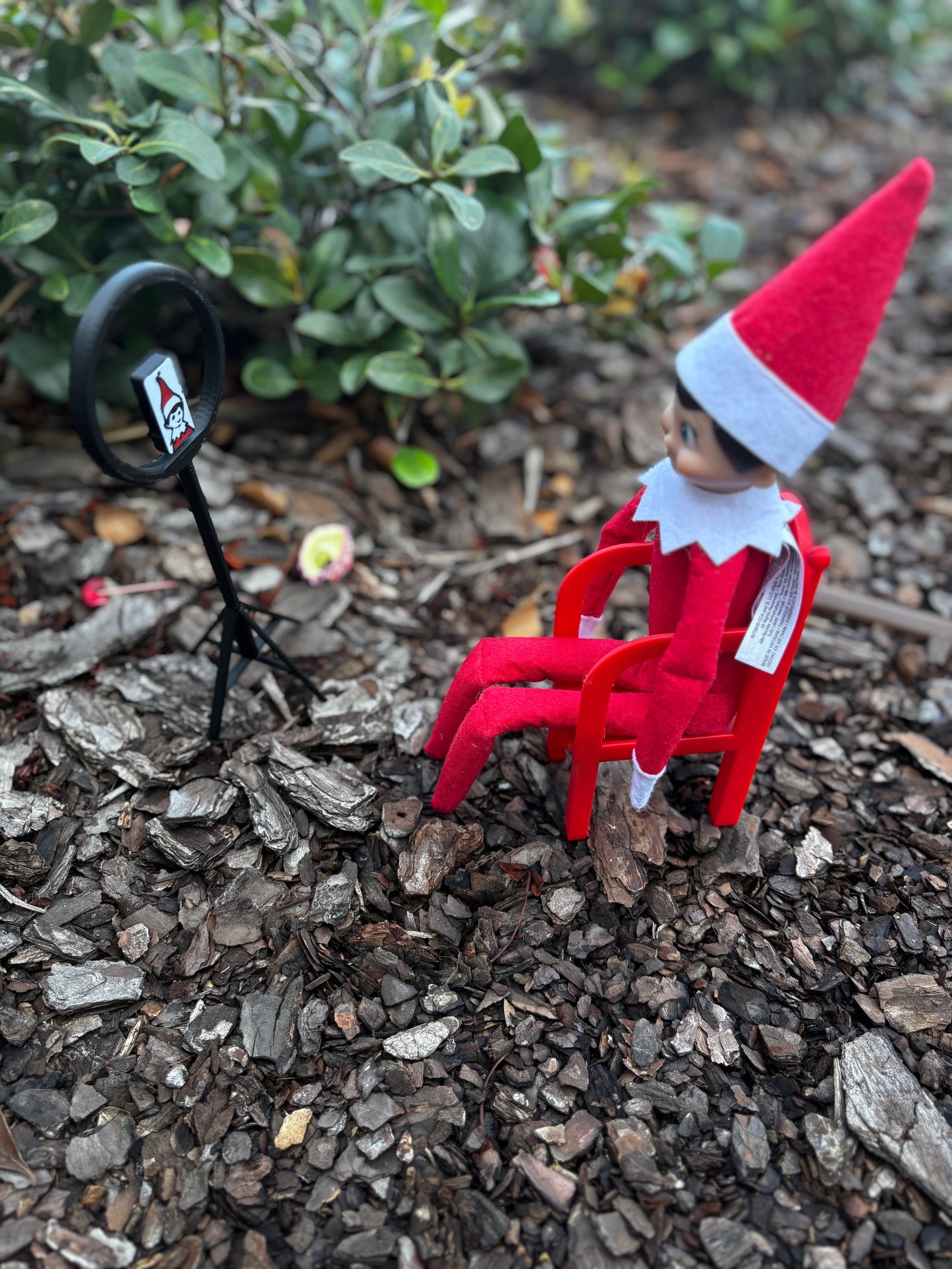 Elf on the Shelf Selfie Stick & Chair Set – Hilarious Elf Prop for Christmas | Mini Elf Furniture | Elf Accessories | Holiday Scene Kit