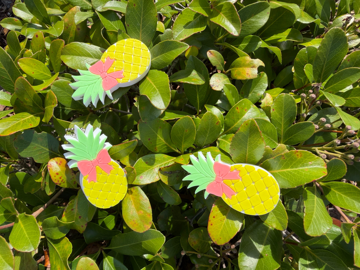 Cute Pineapple Bow Can Opener Keychain – Tropical Bottle Opener – Summer Gift – Handmade 3D Printed Accessory