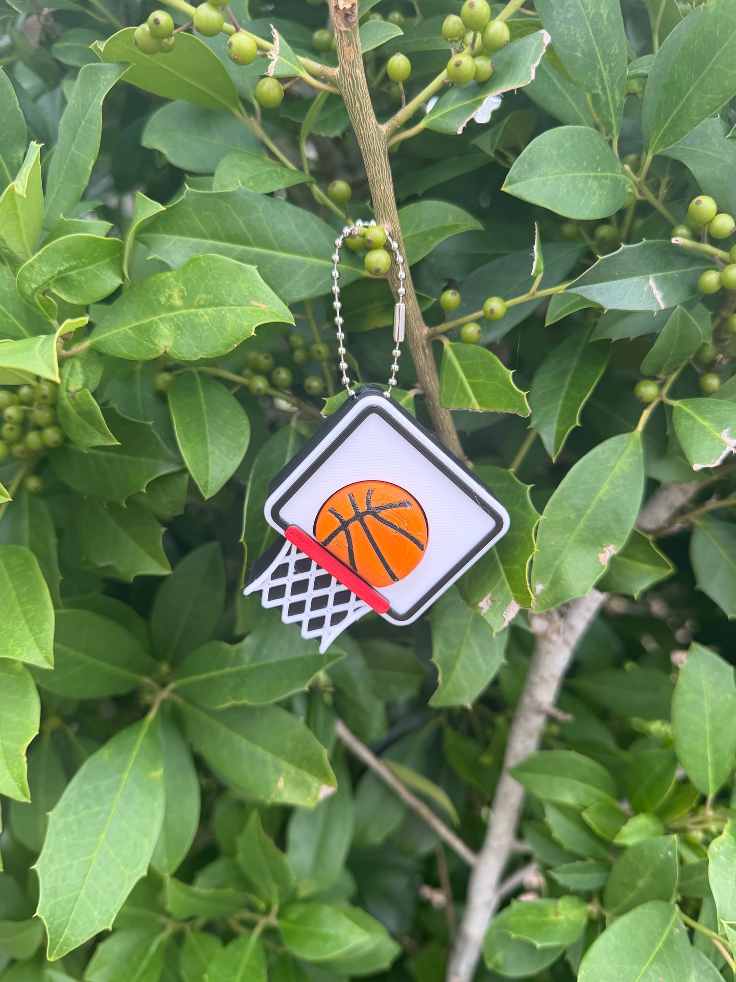 Basketball Clicker Keychain – Basketball Hoop Fidget Clicker, Sports Bag Charm, Basketball Team Gift, Coach Gift, Player Keychain