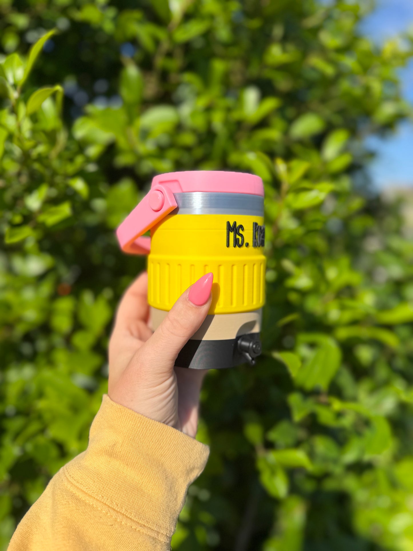 Teacher Appreciation Personalized Can Holder – Custom Teacher Gift – “Best Teacher Ever” Gift – End of Year Teacher Present